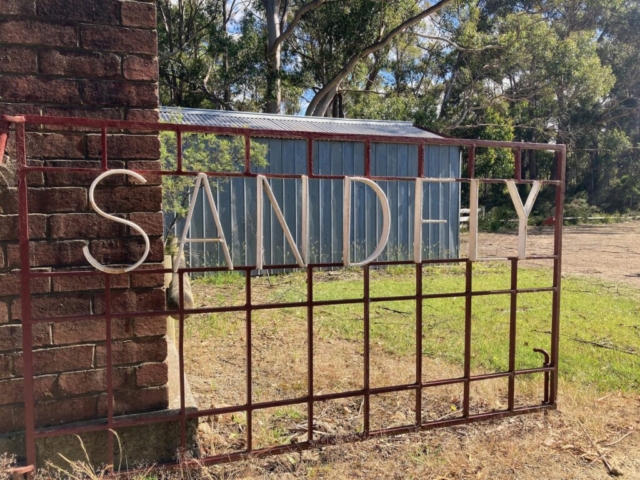 Entrance to Sandfly oval where the walk started