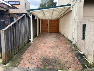 The driveway leading to our accommodation - usually there was a car or two parked in it