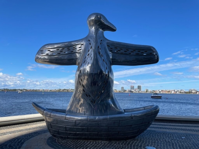 "First Contact' sculpture at Elizabeth Quay