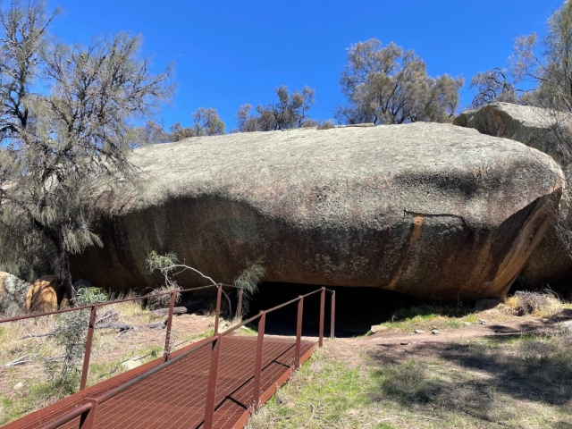 Entrance to Mulka's Cave