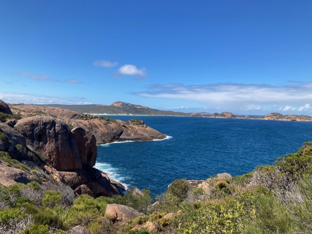 Between Lucky Bay and Thistle Cove