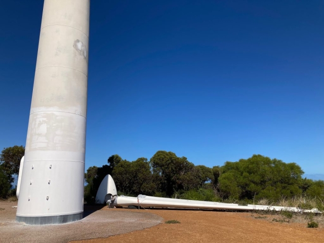 Old propeller at Ten Mile Windfarm