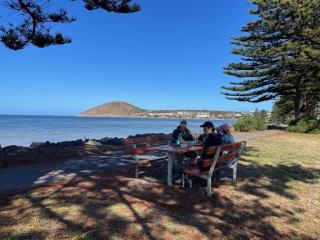 Picnic lunch in Encounter Bay on the way to The Bluff