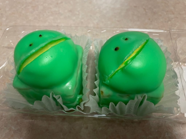 Balfours frog cakes - an Adelaide institution