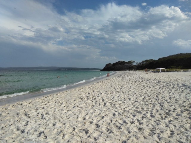 A busy day at Hyams Beach