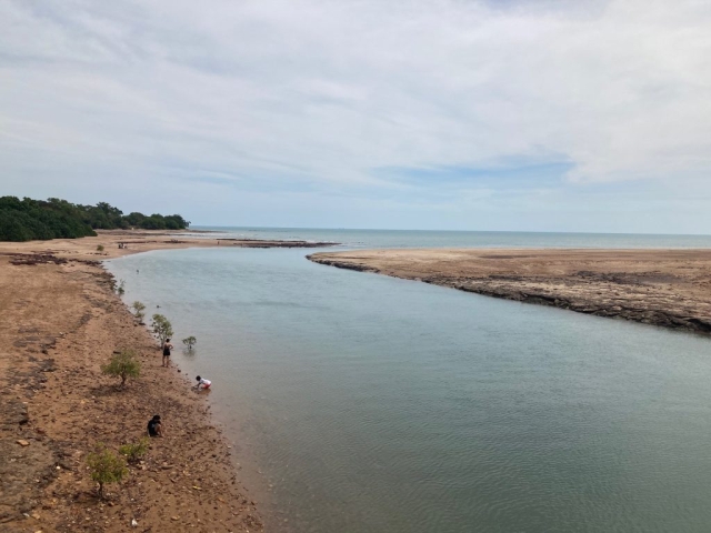 Rapid Creek flowing into the ocean