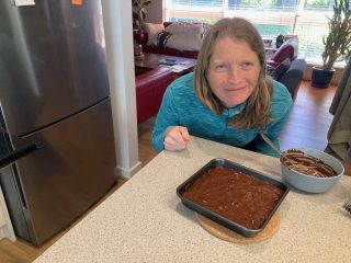CC makes refrigerator cake