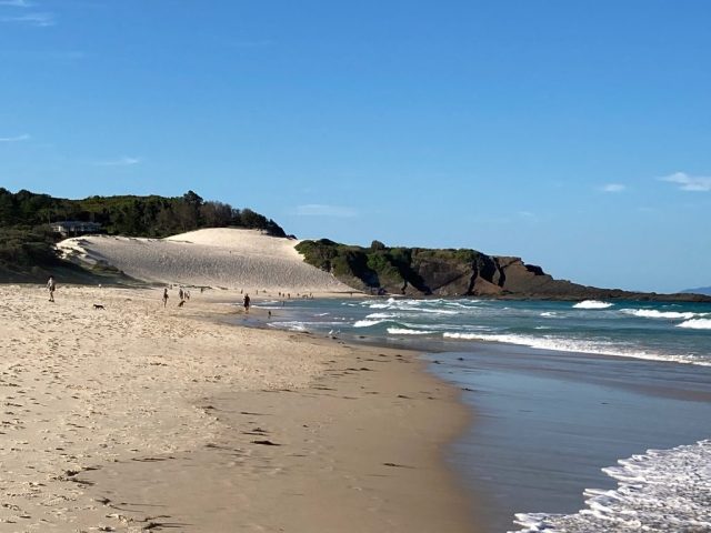 Looking towards the sand dune on One Mile Beach
