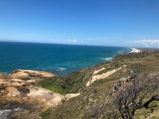 On the way down to Rock Arch On the way down to Rock Arch