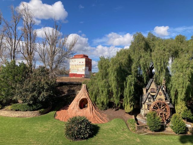Weird display in Adam Street Reserve Weird display in Adam Street Reserve
