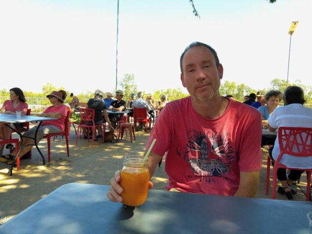 PB with the crowds at Pop Rocket Cafe PB with the crowds at Pop Rocket Cafe