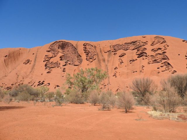 Uluru is not always smooth Uluru is not always smooth